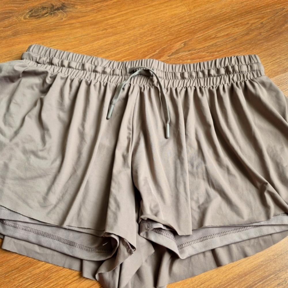 Stylish Tomorrowland Taupe Athletic Short/Skort